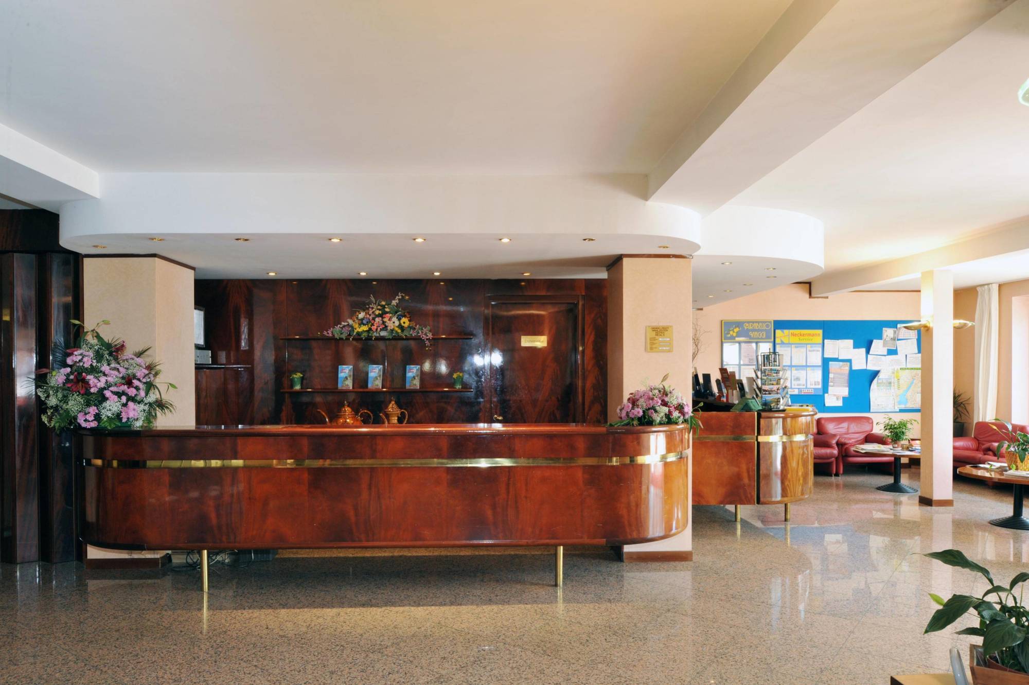 Hotel Internazionale Torri Del Benaco