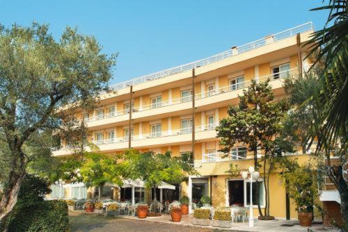 Internazionale 4* Torri Del Benaco