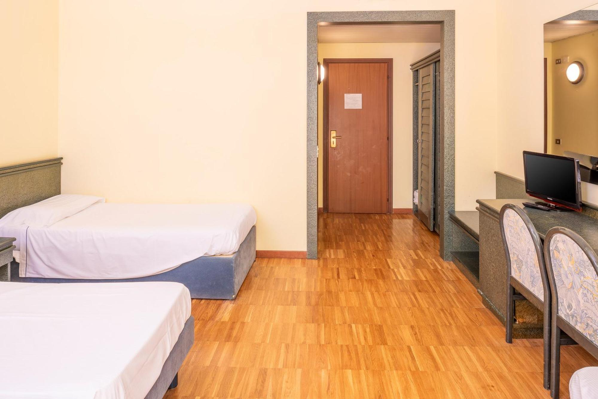 Hotel Internazionale Torri Del Benaco